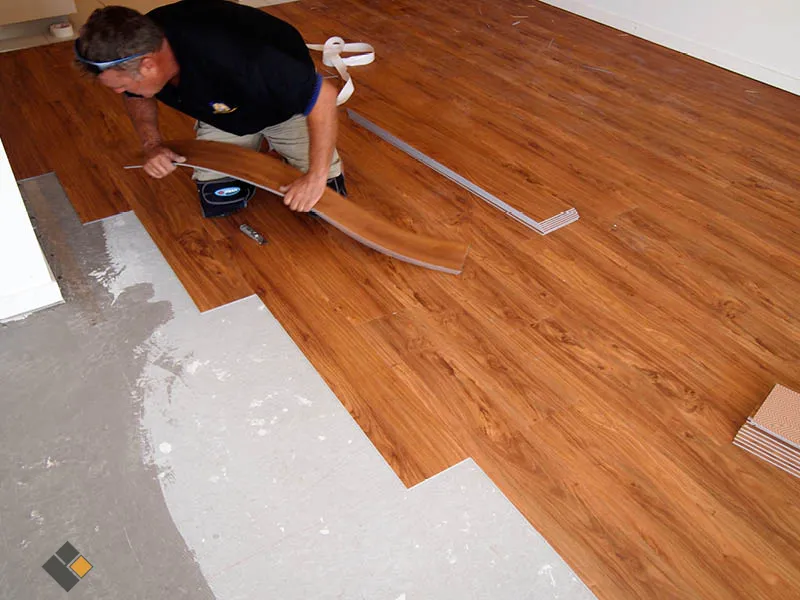 Wood Veneered Parquet, Advantages Of Laminate Flooring Over Hardwood